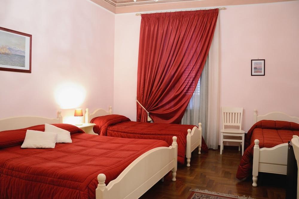Alhambra - Guest House Di Charme 기아레 외부 사진