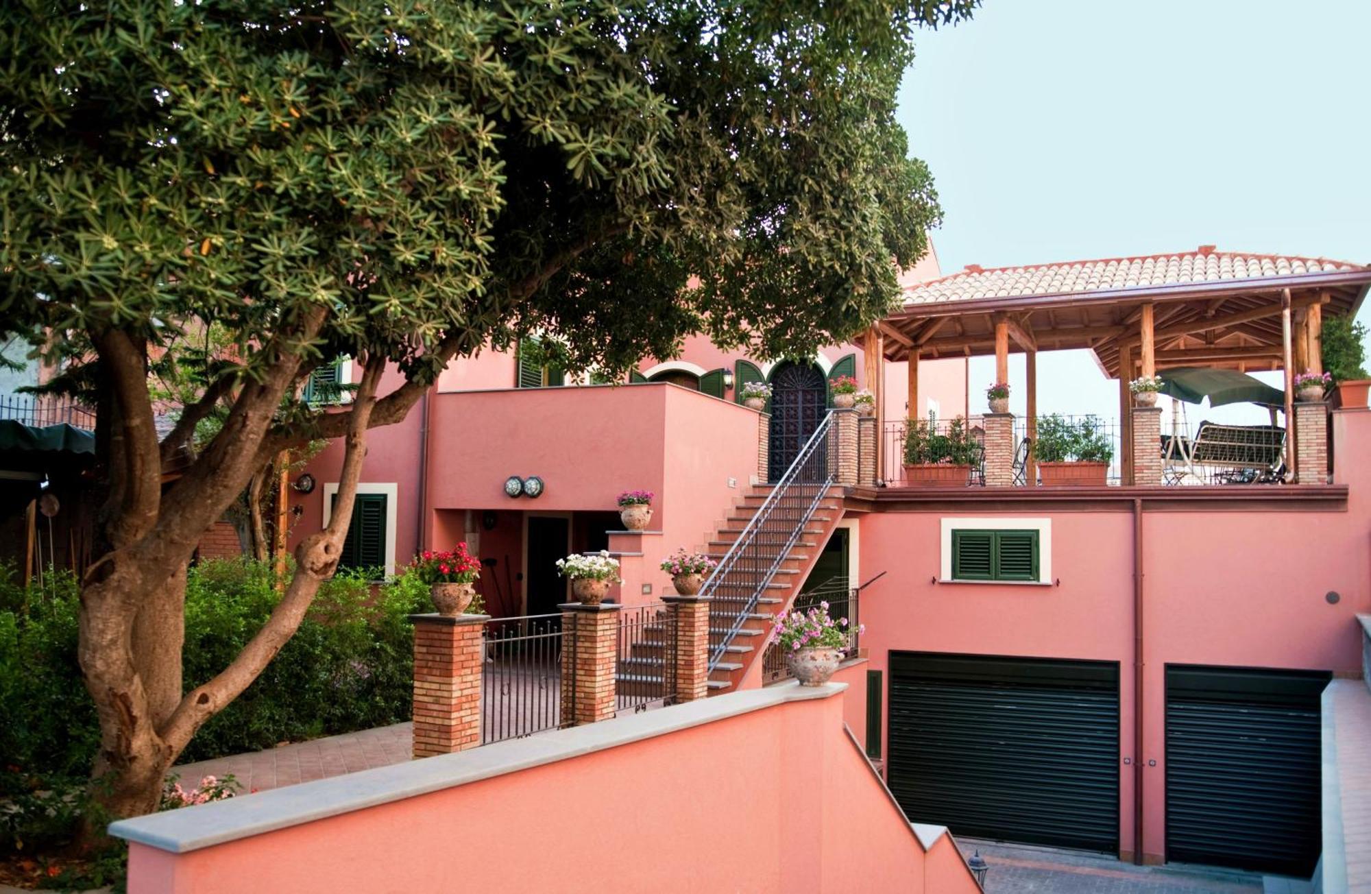 Alhambra - Guest House Di Charme 기아레 외부 사진