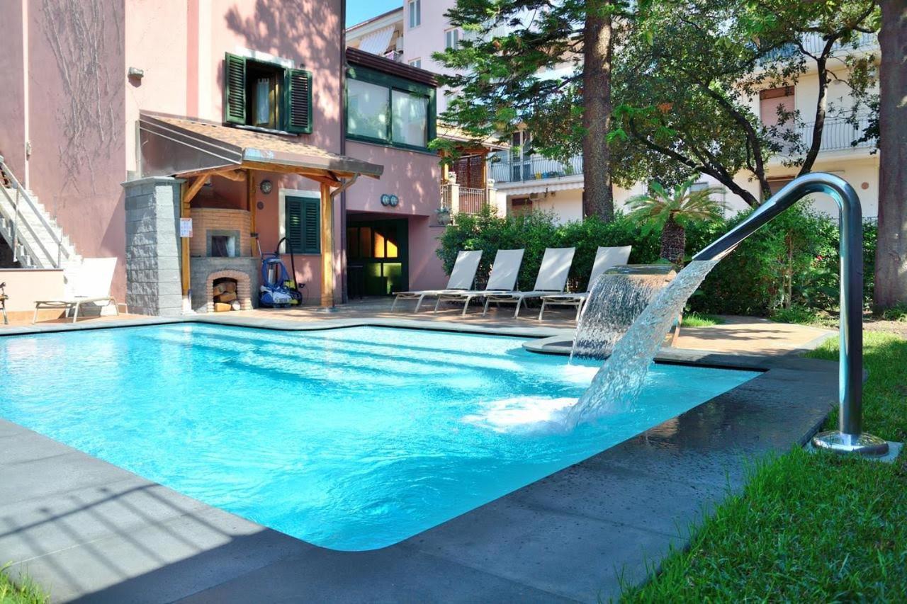 Alhambra - Guest House Di Charme 기아레 외부 사진
