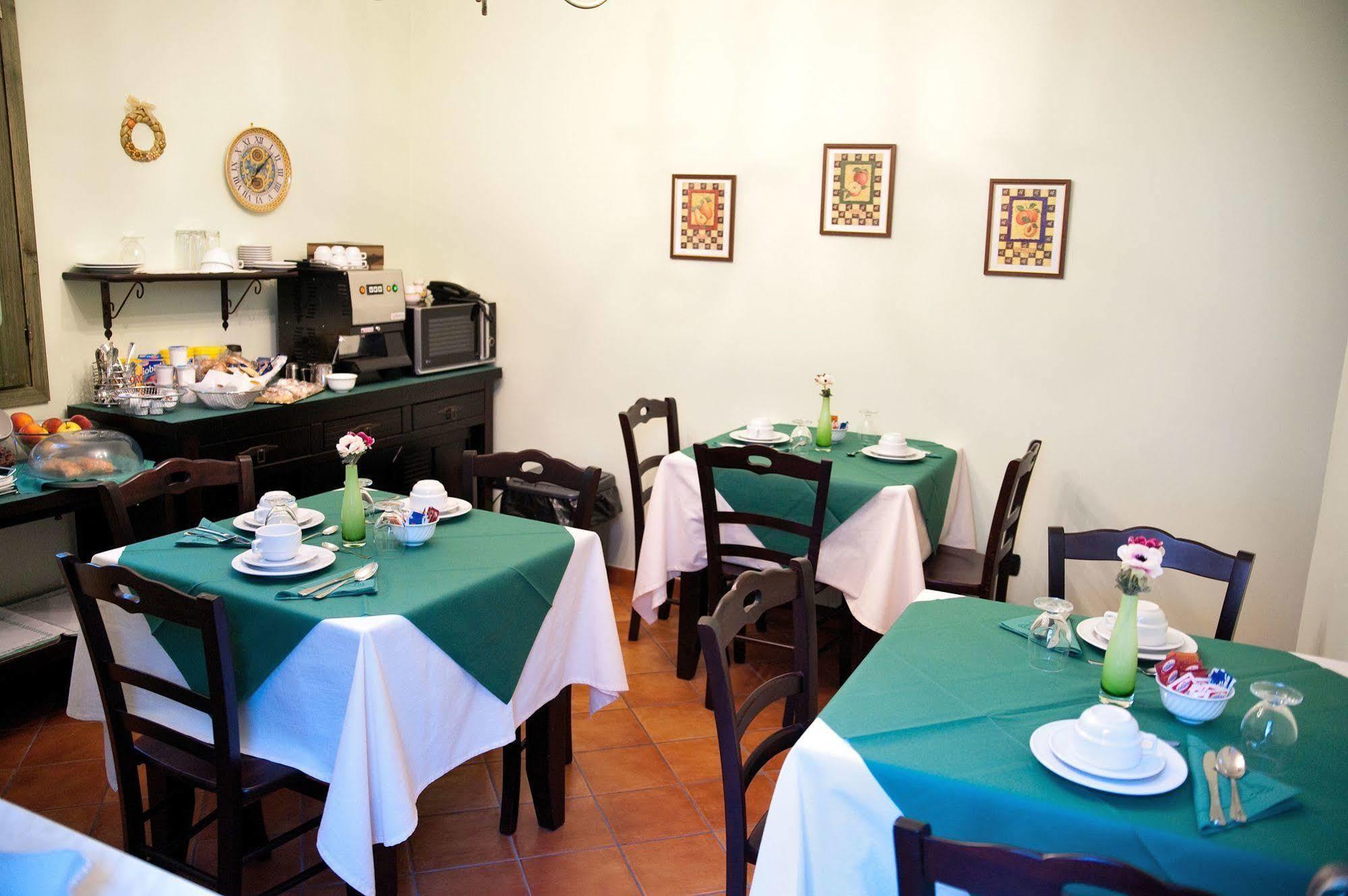 Alhambra - Guest House Di Charme 기아레 외부 사진